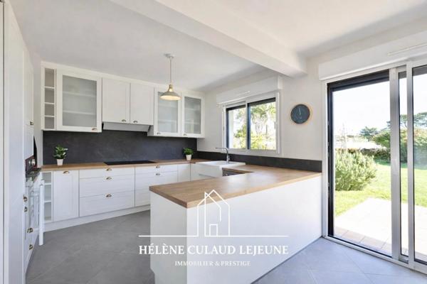 MAISON EN BORD DE MER - 132 m² - SAINT GILDAS DE RHUYS
