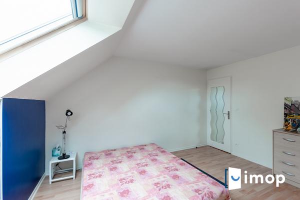 Belle maison avec extérieur