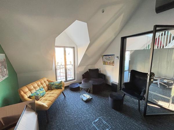 Bureaux à louer rénovés avec terrasse à Saint-Herblain centre
