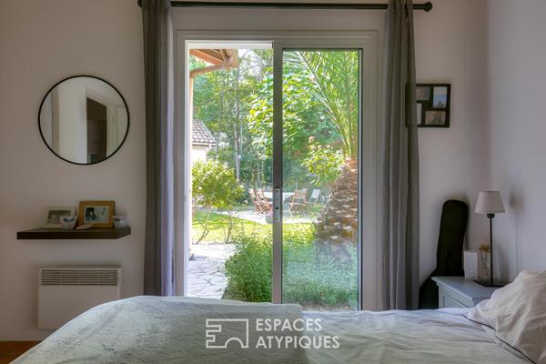 Entre pins et étang, une maison à réinventer