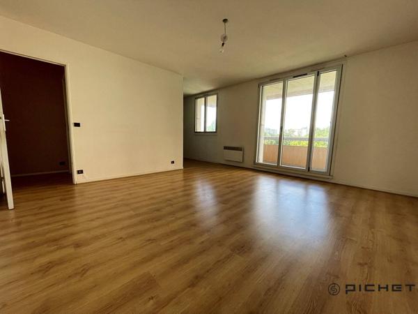Appartement 1 pièce 36 m² PAU - 64000