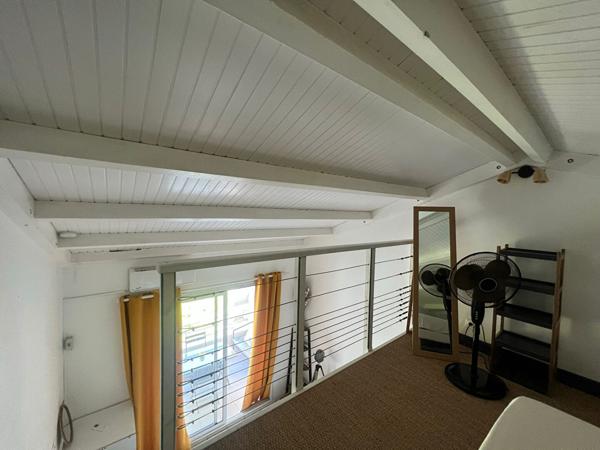 Appartement à louer 790 € CC LE GOSIER 1 pièce 25 m² DPE E