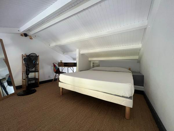 Appartement à louer 790 € CC LE GOSIER 1 pièce 25 m² DPE E
