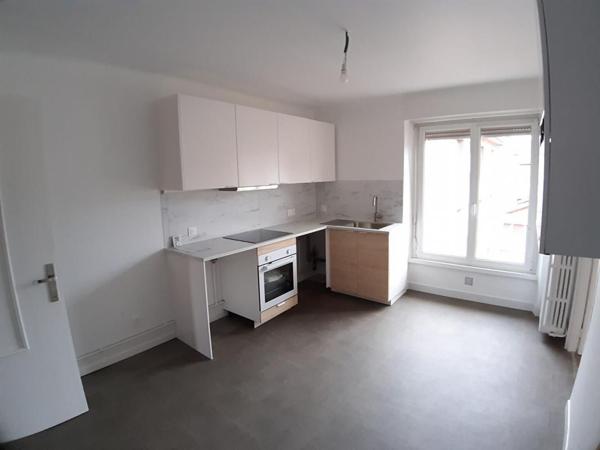 Location Appartement 75.98 m² - Saint-dié-des-vosges 88100