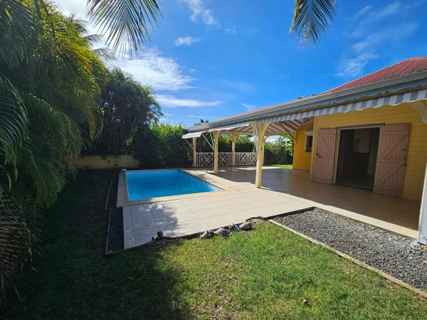 Charmante maison 3 ch. au Trezel avec piscine