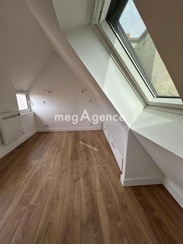 Appartement à POITIERS, 86000 - 2 pièces 89m²