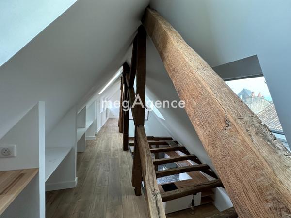 Appartement à POITIERS, 86000 - 2 pièces 89m²