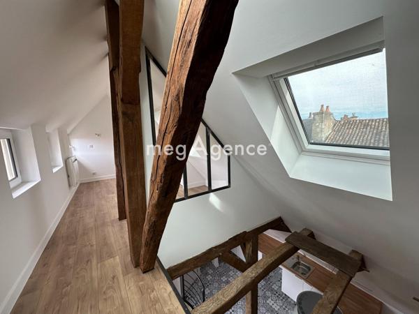 Appartement à POITIERS, 86000 - 2 pièces 89m²