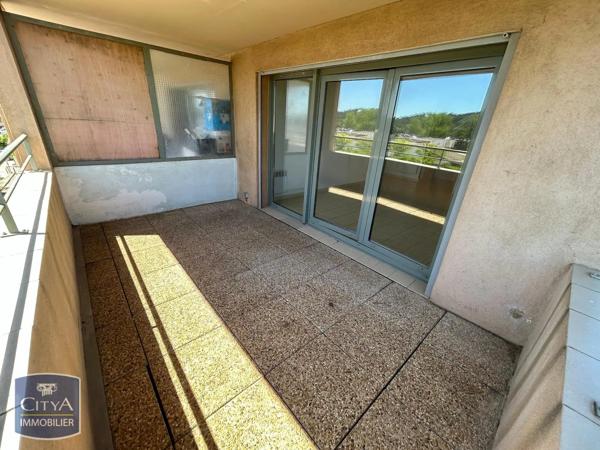 Appartement à louer 3 pièces 59.2m² Ollioules (83190)