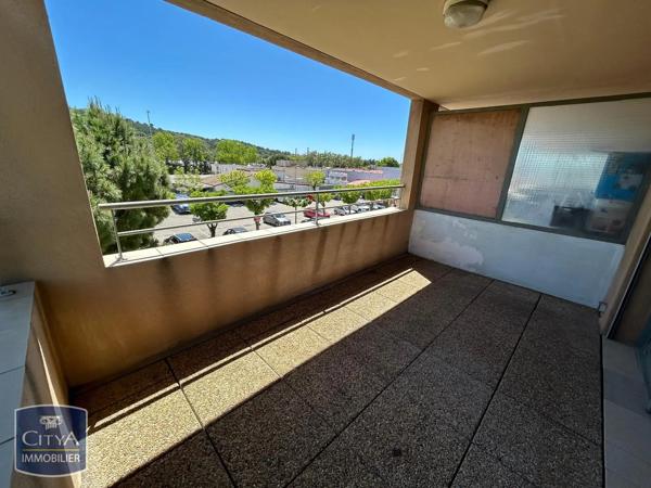 Appartement à louer 3 pièces 59.2m² Ollioules (83190)