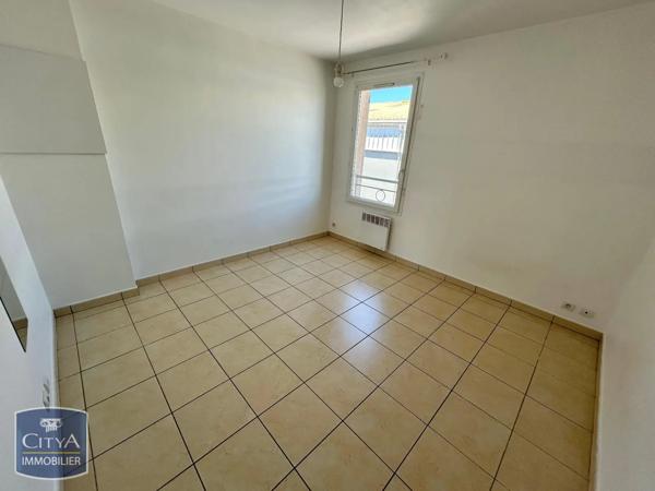 Appartement à louer 3 pièces 59.2m² Ollioules (83190)