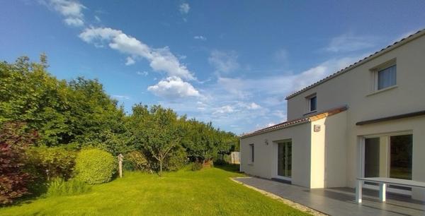 Maison à vendre |  Nesmy |  7 pièces | 216 m²