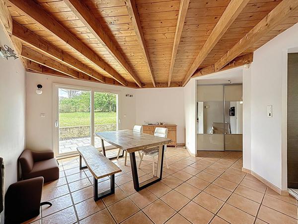 Belle Maison spacieuse et lumineuse, sur un terrain de 1302m² avec piscine !