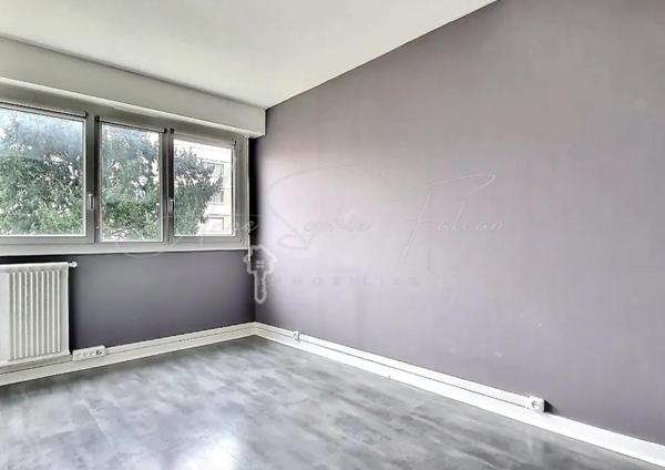 Appartement familial lumineux de 89m² - 5 pièces .