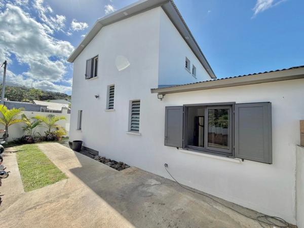 A VENDRE VILLA T5 AVEC PISCINE – LA RIVIÈRE SAINT-LOUIS 97421 – SECTEUR LE RUISSEAU