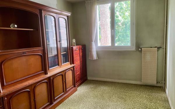 Appartement à vendre    5 pièces • 75,20 m2 Viroflay