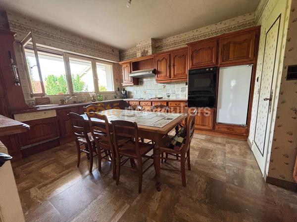Vente
                Maison250 m² - 8 Pièces -
                    MONT DE MARSAN (40000)