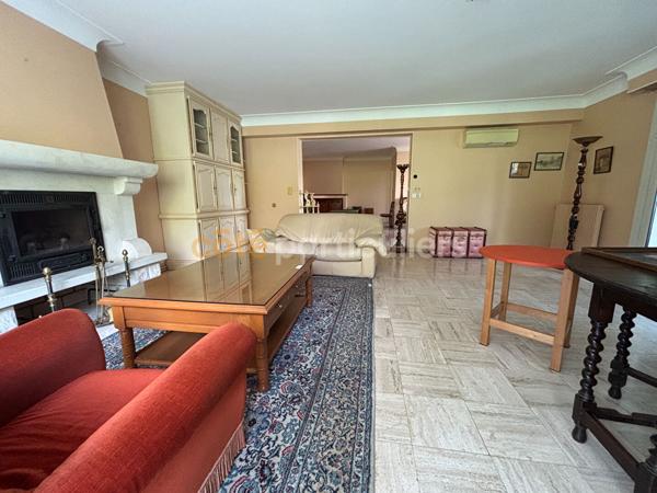 Vente
                Maison250 m² - 8 Pièces -
                    MONT DE MARSAN (40000)