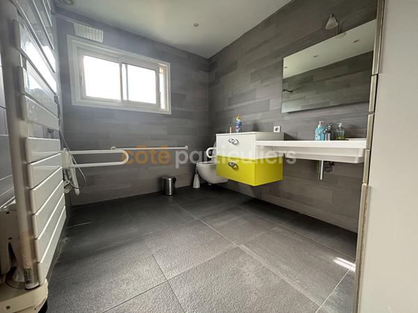 Vente
                Maison250 m² - 8 Pièces -
                    MONT DE MARSAN (40000)
