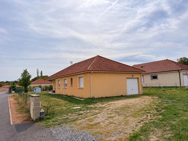 Maison de plain-pied avec locataire en place