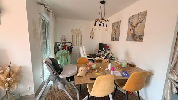 Maison de plain-pied avec locataire en place