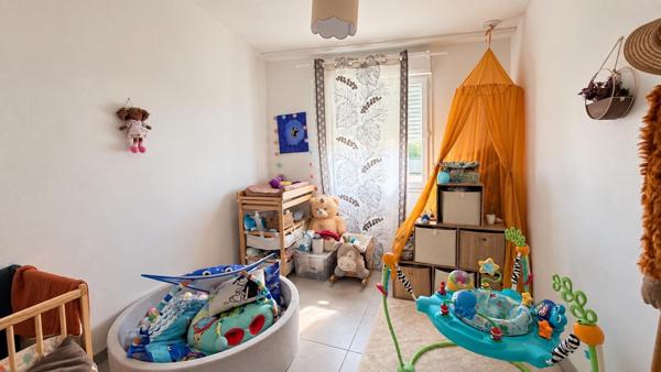 Maison de plain-pied avec locataire en place