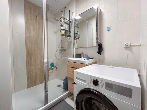 A VENDRE Appartement 3 pièces à Angers - La Madeleine, 78 m², bon état