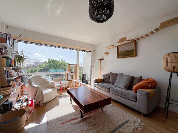 A VENDRE Appartement 3 pièces à Angers - La Madeleine, 78 m², bon état