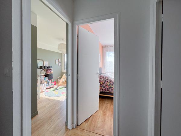 A VENDRE Appartement 3 pièces à Angers - La Madeleine, 78 m², bon état