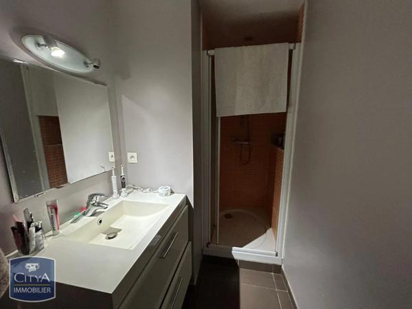 Appartement à louer 2 pièces 61.79m²