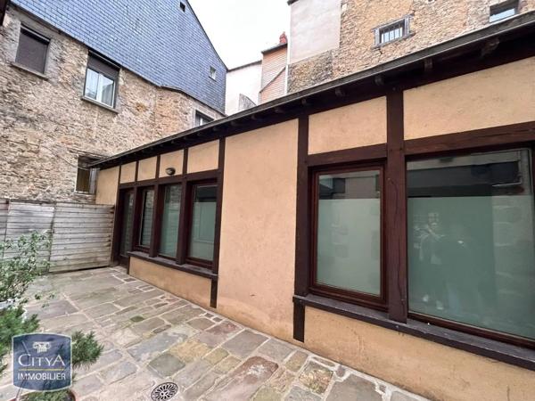 Appartement à louer 2 pièces 61.79m²