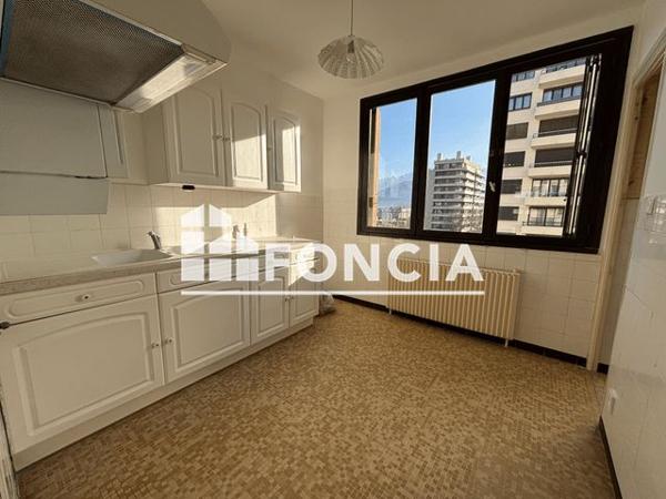 Location Appartement 4 pièces 72.66 m² - 3 rue commandant lenoir Echirolles 38130