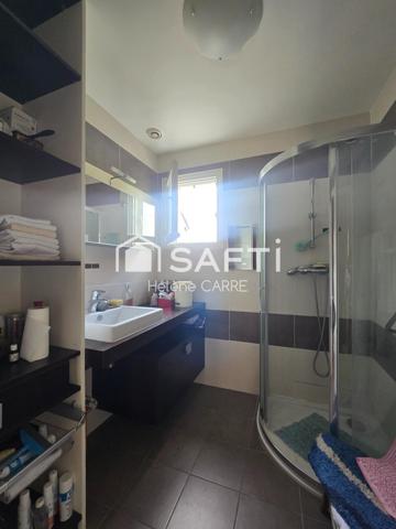 Maison de plain-pied 3 chambres sur un beau terrain de 1100m2