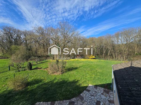 Maison de plain-pied 3 chambres sur un beau terrain de 1100m2