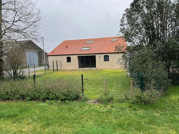 MAISON DANS UNE BELLE GRANGE DE 76m2