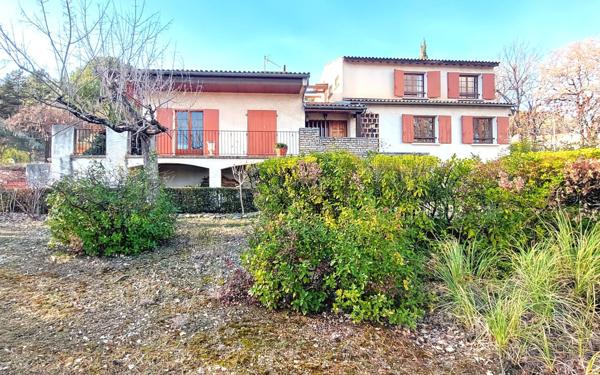 Maison à vendre    8 pièces • 205 m2 Château-Arnoux-Saint-Auban