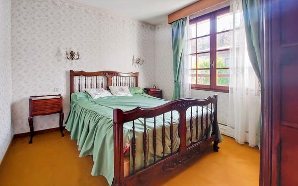 Maison à vendre    8 pièces • 205 m2 Château-Arnoux-Saint-Auban