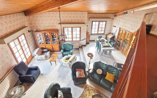 Maison à vendre    8 pièces • 205 m2 Château-Arnoux-Saint-Auban