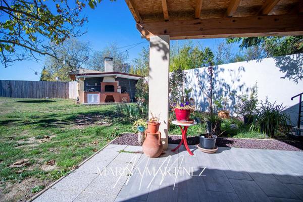 Villa plain pied de 170 m2 rénovée avec belles prestations - proche Carcassonne