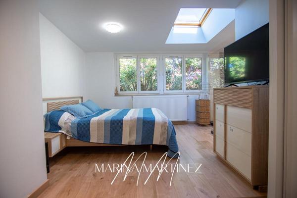 Villa plain pied de 170 m2 rénovée avec belles prestations - proche Carcassonne