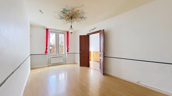 A VENDRE - Belle maison Toulousaine divisée en deux appartements
