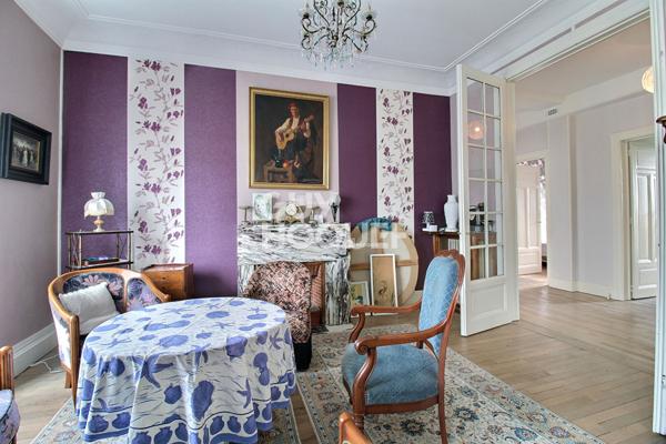 RARE: appartement de caractère avec trois chambres un jardin et un garage à NANCY BOUDONVILLE