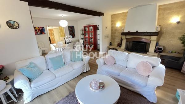 Villa 6 pièces avec piscine, proche Montpellier.