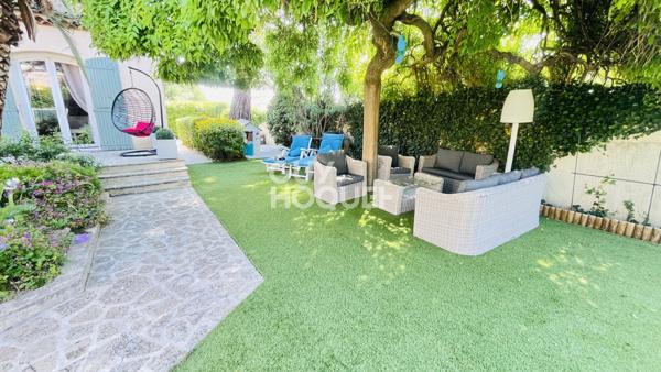 Villa 6 pièces avec piscine, proche Montpellier.
