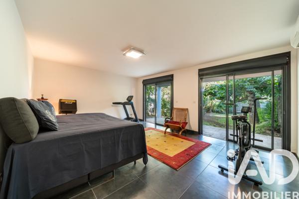 Maison à vendre 8 pièces 385 m² Saint-Pierre