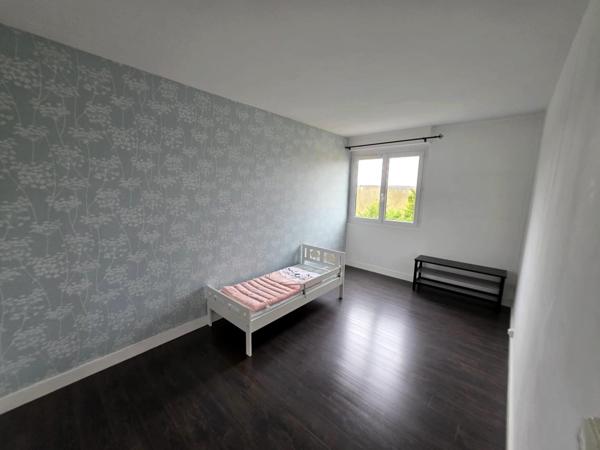 Appartement 5 pièces, 3 CH, 82 m² avec Balcon
