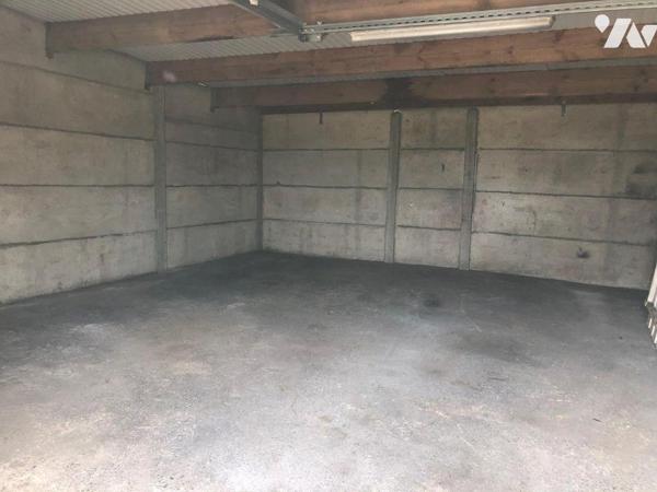 EN EXCLUSIVITE - A VENDRE A NIEPPE dans le NORD (59) - UN GRAND GARAGE  env.32m² (rue des Marro...
