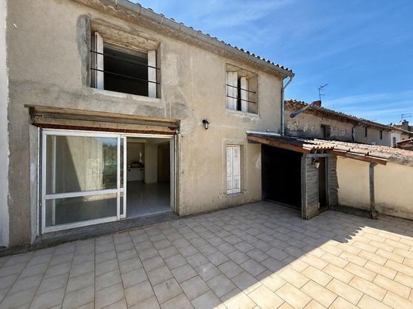 Maison de 198 m² avec deux logements distincts, terrasse, jardin et fort potentiel d'acquisition familiale ou patrimoniale