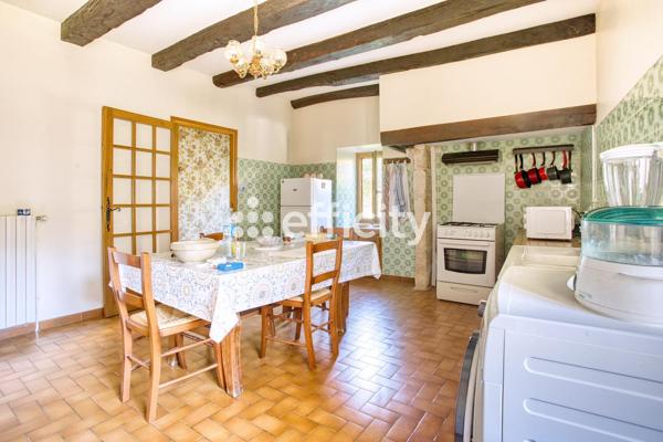 Maison
         6 pièces
        - 210 m² 199 500 € *