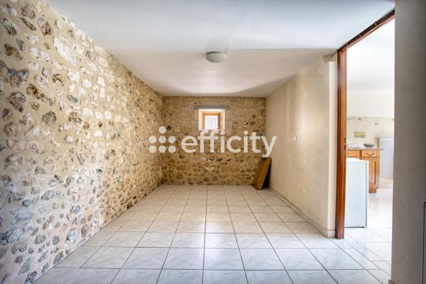 Maison
         6 pièces
        - 210 m² 199 500 € *